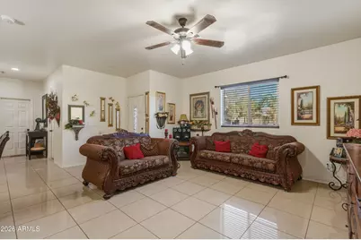206 W Rio Vista Lane, Avondale, AZ 85323 - Photo 5