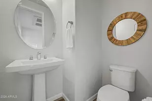 2090 S Dorsey Ln, Tempe, AZ 85282 - Photo 15