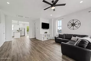 2090 S Dorsey Ln, Tempe, AZ 85282 - Photo 9