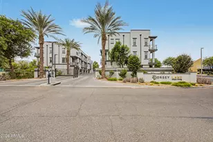 2090 S Dorsey Ln, Tempe, AZ 85282 - Photo 33
