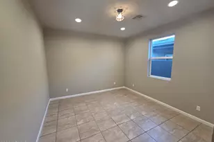 913 E Fremont Rd, Phoenix, AZ 85042 - Photo 5