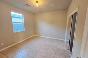 913 E Fremont Rd, Phoenix, AZ 85042 - Photo 3