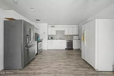 5232 W Mauna Loa Lane, Glendale, AZ 85306 - Photo 5