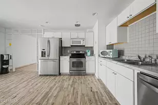 5232 W Mauna Loa Ln, Glendale, AZ 85306 - Photo 7