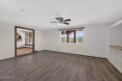 602 W Circle Mountain Road, New River, AZ 85087 - Photo 15