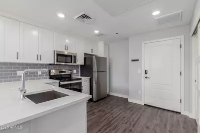 475 N 9th Street #Unit 303, Phoenix, AZ 85006 - Photo 3