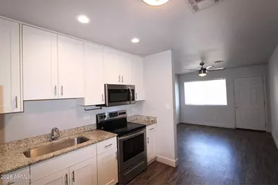 550 W 9th Street #Apt 1, Mesa, AZ 85201 - Photo 5