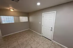 5318 W Windsor Ave, Phoenix, AZ 85035 - Photo 5