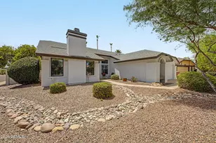 10768 N 109th St, Scottsdale, AZ 85259 - Photo 3