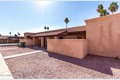 615 N Arrowhead Drive #Apt 3, Chandler, AZ 85224 - Photo 3