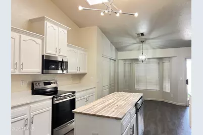 910 S Paradise Drive, Gilbert, AZ 85233 - Photo 9