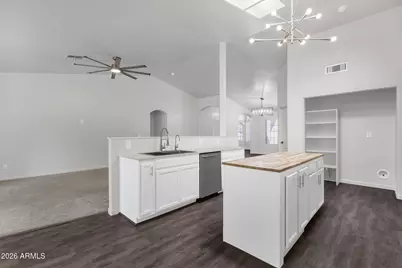 910 S Paradise Drive, Gilbert, AZ 85233 - Photo 19