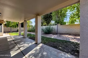 910 S Paradise Dr, Gilbert, AZ 85233 - Photo 41