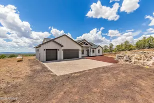 2009 Bella Vista Loop, Williams, AZ 86046 - Photo 3