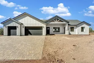 2009 Bella Vista Loop, Williams, AZ 86046 - Photo 1