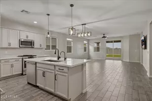 12826 W Tuckey Ln, Glendale, AZ 85307 - Photo 7