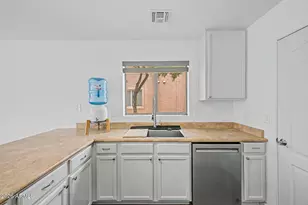 12371 W Turney Ave, Avondale, AZ 85392 - Photo 13