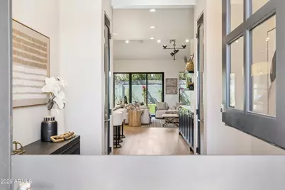 3210 E Oregon Avenue, Phoenix, AZ 85018 - Photo 7