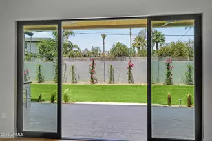 3210 E Oregon Ave, Phoenix, AZ 85018 - Photo 19