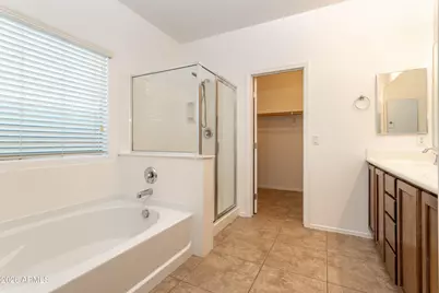 12175 W Locust Lane, Avondale, AZ 85323 - Photo 11