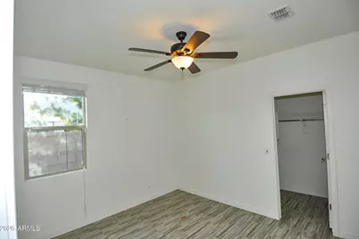 18828 W Shangri La Road, Surprise, AZ 85388 - Photo 7