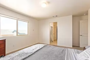814 W Ardmore Rd, Phoenix, AZ 85041 - Photo 11