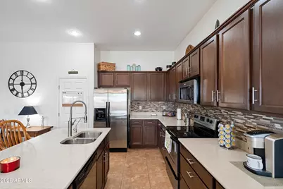 37914 W Olivo Street, Maricopa, AZ 85138 - Photo 13