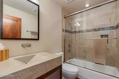 4545 N 42nd Street #5, Phoenix, AZ 85018 - Photo 17