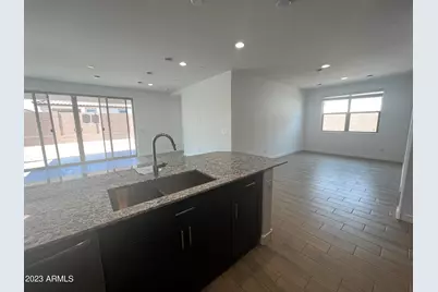 11148 W Parkway Drive, Tolleson, AZ 85353 - Photo 13