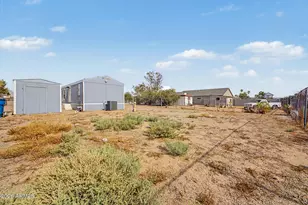 1482 S Hale Dr, Apache Junction, AZ 85120 - Photo 21