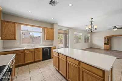 2070 E 38th Avenue, Apache Junction, AZ 85119 - Photo 9