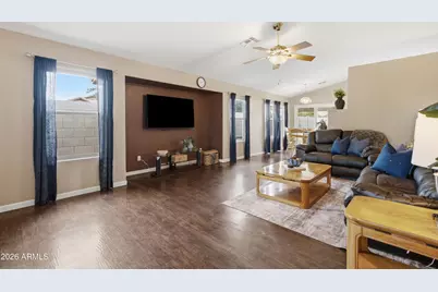 4 E Mayfield Drive, San Tan Valley, AZ 85143 - Photo 11