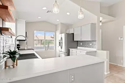 9917 N 93rd Drive, Peoria, AZ 85345 - Photo 5