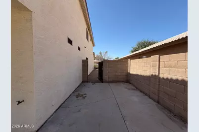 10807 W Monte Vista Road, Avondale, AZ 85392 - Photo 9