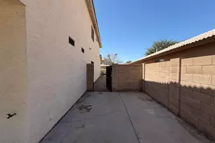 10807 W Monte Vista Rd, Avondale, AZ 85392 - Photo 9