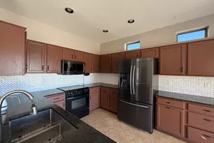 10807 W Monte Vista Rd, Avondale, AZ 85392 - Photo 11