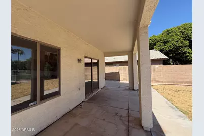 10807 W Monte Vista Road, Avondale, AZ 85392 - Photo 5