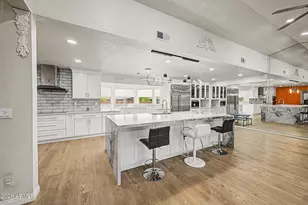 3715 W Paradise Ln, Phoenix, AZ 85053 - Photo 7