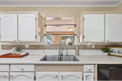35 W Kayetan Drive, Sierra Vista, AZ 85635 - Photo 11