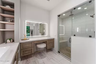 5843 E Calle Del Sud --, Phoenix, AZ 85018 - Photo 45