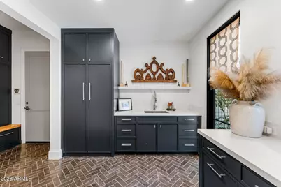5843 E Calle Del Sud --, Phoenix, AZ 85018 - Photo 47