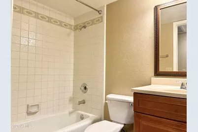 17 E Ruth Avenue #Unit 209, Phoenix, AZ 85020 - Photo 13