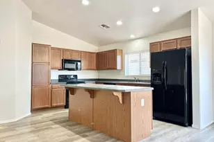 38564 N La Grange Ln, San Tan Valley, AZ 85140 - Photo 7
