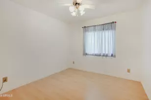 856 E Paradise Ln, Phoenix, AZ 85022 - Photo 13