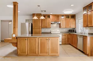 856 E Paradise Ln, Phoenix, AZ 85022 - Photo 5