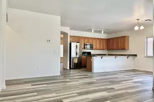 11824 W Windsor Ave, Avondale, AZ 85392 - Photo 5