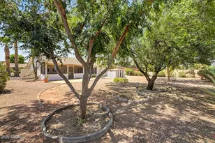 12011 S Tomi Dr, Phoenix, AZ 85044 - Photo 27