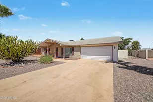 12011 S Tomi Dr, Phoenix, AZ 85044 - Photo 3