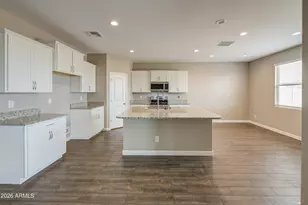 3915 N Brooklyn Dr, Buckeye, AZ 85396 - Photo 9