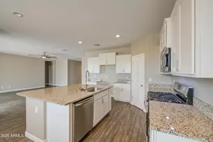 3915 N Brooklyn Dr, Buckeye, AZ 85396 - Photo 15